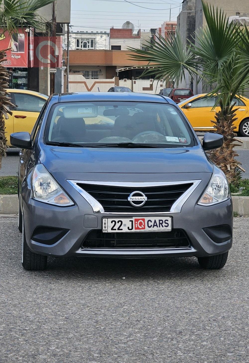 نيسان فيرسا